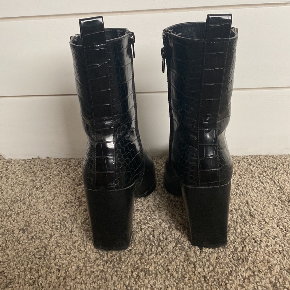 Steve Madden Reegan Bootie - Picture 3 of 5